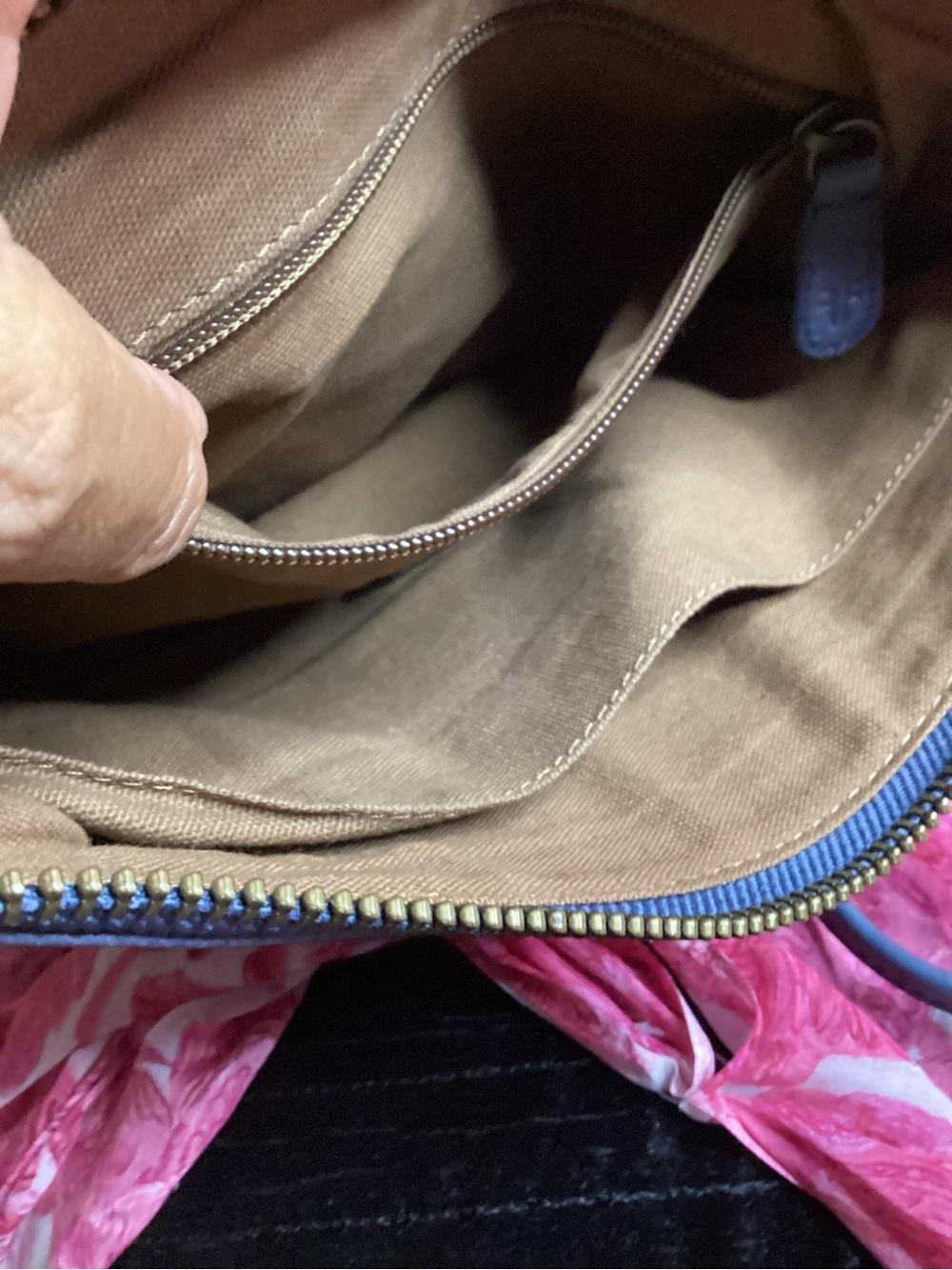 Frye Hadley Floral Embroidered Leather Crossbody Pouch EUC - Picture 12 of 15